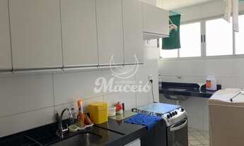 Imagem 7: Apartamento para aluguel possui 80 metros quadrados com 3 quartos em Ponta Verde - Maceió