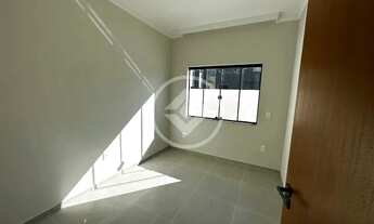 Imagem 5: LJ;32135 Linda casa nova 2 dormitórios sendo 1 suíte, passagem lateral e espaço fundos