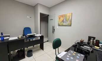 Imagem 7: Sobrado para venda tem 250 metros quadrados com 7 quartos em Jardim Santa Francisca - Guar