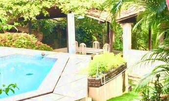 Imagem: Casa em Cond. Fechado em terreno de 3500M2