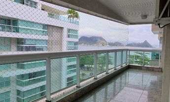 Imagem: Apartamento de 4 quartos em Charitas com