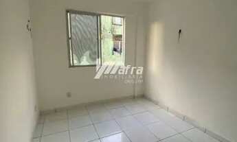 Imagem 3: Apartamento com 2 quartos para alugar