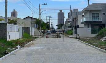 Imagem 3: Casa para Venda em Balneário Piçarras, Itacolomi, 3 dormitórios, 1 suíte, 2 banheiros, 1 v