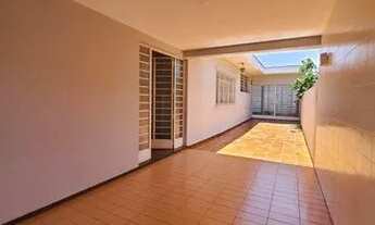 Imagem 2: Casa à venda 4 Quartos, 3 Vagas, 350M², Petrópolis, Londrina - PR