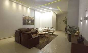 Imagem 3: Apartamento Mobiliado para Alugar por R$ 3.000,00 no Ed. Silvio Kyssula - R. Rua Erechim