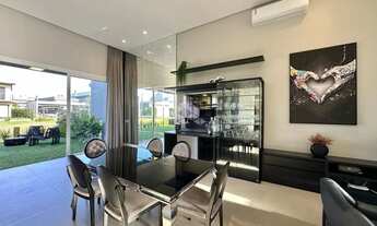 Imagem 4: Casa em condomínio com 3 suítes mobiliada e beira lago em Capão da Canoa