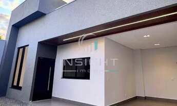 Imagem: Charmosa casa à venda no Parque dos Pirineus