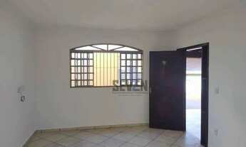 Imagem 3: Casa com 3 Quartos no Jardim Jussara Bauru Quintal Amplo e Ótima Localização