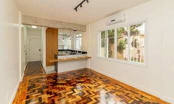 Imagem 1: Apartamento reformado e semimobiliado com 73 metros 2 quartos no Centro Histórico - Porto