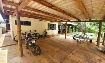 Imagem 7: CASA C/ MUITA AREA VERDE - ARVORES NATIVAS