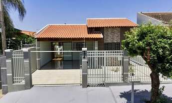 Imagem 2: Casa para Locação em Ourinhos, Jardim Santa Fé 2, 3 dormitórios, 1 suíte, 3 banheiros, 3 v