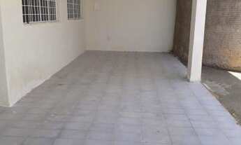 Imagem: Alugo casa com garagem no km 2