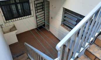 Imagem 5: OPORTUNIDADE Sobrado com 4 casas e 2 salões comerciais em Diadema