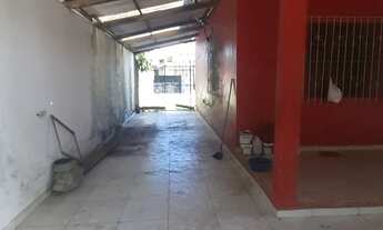 Imagem: Vende-se uma casa valor à negociar