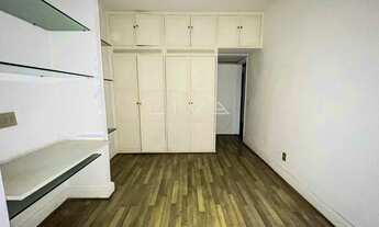 Imagem 6: Apartamento de 3 quartos com varanda na quadra da praia no Leblon