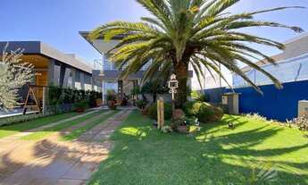 Imagem 2: Casa e Sobrado em Condomínio de 4 dormitórios à Venda - Xangri-lá