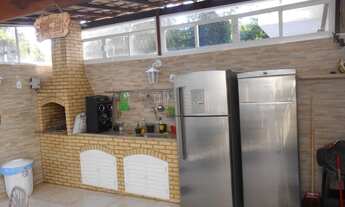 Imagem 7: Casa de condomínio para venda possui 120 metros quadrados com 4 quartos