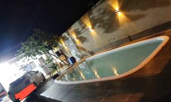 Imagem 4: Casa com piscina