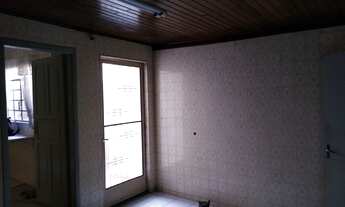 Imagem 3: Casa com 2 dormitórios e vaga de garagem