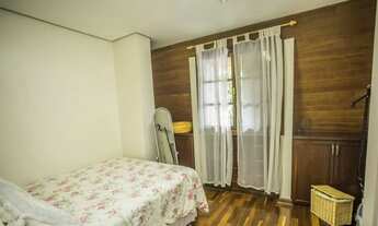 Imagem 2: Casa à venda com 211m², 4 quartos e 3 vagas