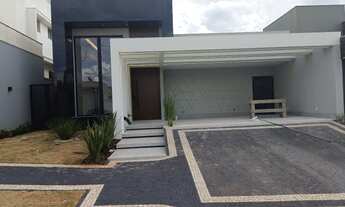 Imagem 2: Casa Grand Trianon 3 suites localização excelente, Anápolis