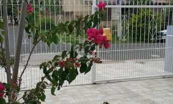 Imagem 2: Casa com 02 dormitorios, 01 Banheiro social no Bairro:Hipica