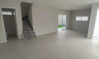 Imagem 2: Casa para Venda em Florianópolis, Rio Tavares, 3 dormitórios, 1 suíte, 3 banheiros, 2 vaga