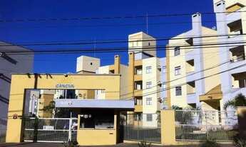 Imagem: Quarto sem mobília no bairro água verde