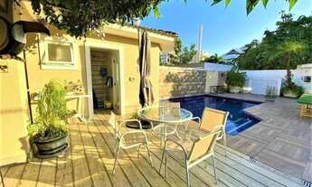 Imagem 3: Casa de condomínio sobrado para aluguel possui 415 metros quadrados com 5 quartos