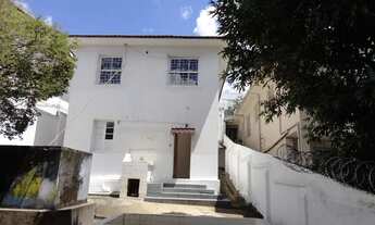 Imagem 5: Casa para aluguel possui 216 metros quadrados com 6 quartos em Barroca - Belo Horizonte