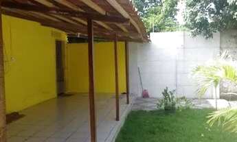 Imagem 3: Casa com piscina goiana