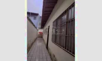 Imagem 2: AMPLA CASA - 2 DORMITÓRIOS C/ SUÍTE - VAGA DE GARAGEM - CAIÇARA - PRAIA GRANDE SP