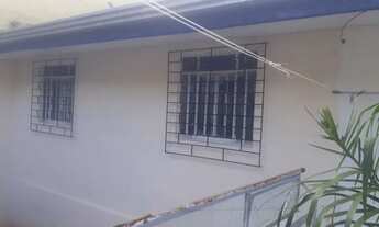 Imagem 2: Alugo Casa no Xaxim 850,00.. 3 peças . Sala/Cozinha/Quarto/Banheiro grande. E garagem