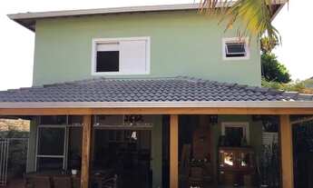 Imagem 5: Casa tem 288 metros quadrados com 4 quartos