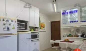 Imagem 4: Sobrado no Bosque da Saúde com 03 suítes e 05 vagas de garagem