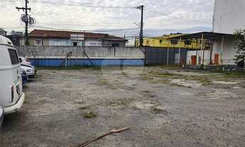 Imagem 7: Terreno plano, a poucos metros da estação do metro, vende junto com outros lotes, total de