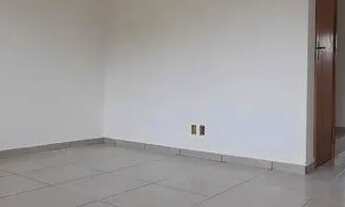 Imagem 3: Sobrado Com Grande Terreno nos Fundos - Região Tatuquara Curitiba PR Ótima Localização