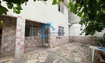 Imagem 3: Casa Geminada para Venda em Contagem, Sapucaia II, 2 dormitórios, 1 banheiro, 2 vagas