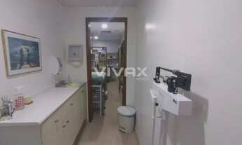 Imagem 5: Méier - Rua Dias da Cruz - Sala Comercial Ampla 52 m² IPTU - 4 Salas 2 Banheiros