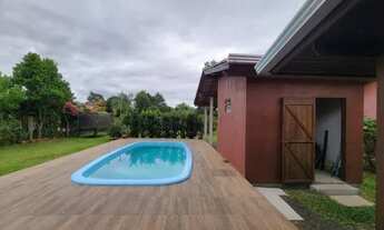 Imagem 4: Velleda oferece elegante sítio com chalé, piscina e frutíferas em condomínio fechado na Ág