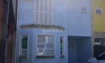 Imagem: Casa de 3 dormitórios no bairro Guarujá