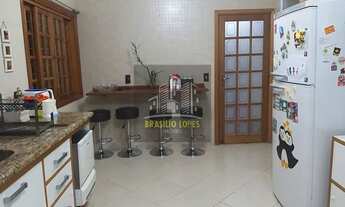 Imagem 2: Casa próxima ao metrô Santos-Imigrantes com 3 quartos e 2 vg