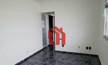 Imagem 2: Apartamento com 2 dormitórios, 100% reformado, semi-mobiliado, garagem fechada e depósito