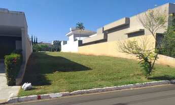 Imagem 3: Terreno plaino á venda no condomínio Recanto do Lago - Parte alta do condomínio!!