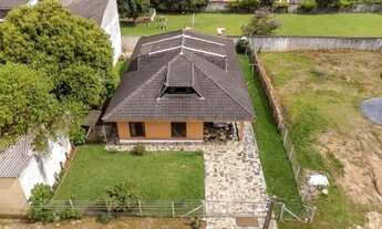 Imagem 2: Vende ampla casa com terreno de 600 m2 em Sta Felicidade