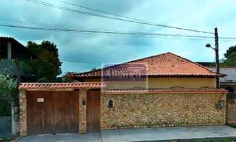 Imagem: Casa com 3 dormitórios, 1 suíte, edícula