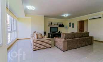 Imagem 5: Apartamento à venda em Petrópolis com 145 m², 3 quartos, 1 suíte, 2 vagas