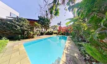 Imagem 2: Magnifica propriedade de 1060m² em rua fechada ao lado do Parque do Ibirapuera !