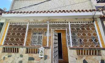 Imagem: Boa Casa Linear com 2 Quartos e Terraço