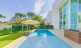 Imagem: Casa 4 suítes em condomínio no coração